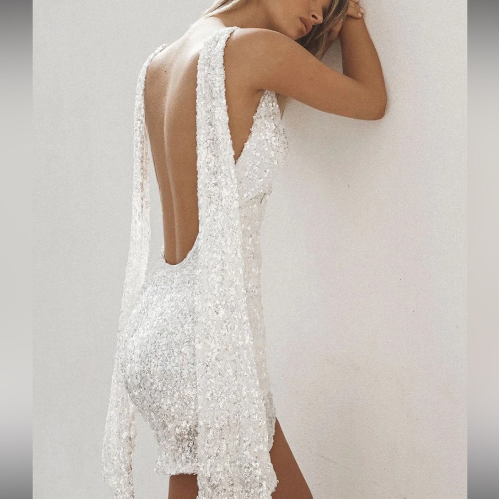 Winona Elodie Backless Dress